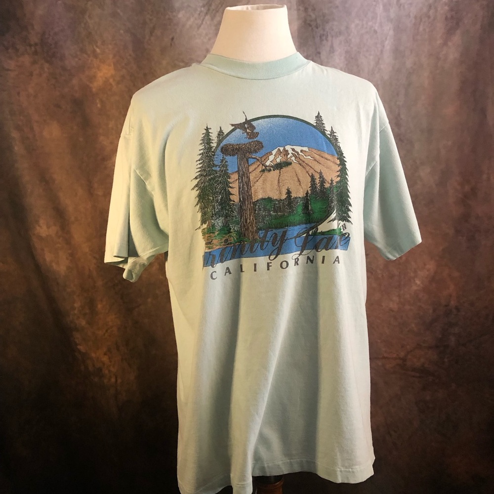 Trinity Lake California Scenic Graphic Tee - Light Mint Green